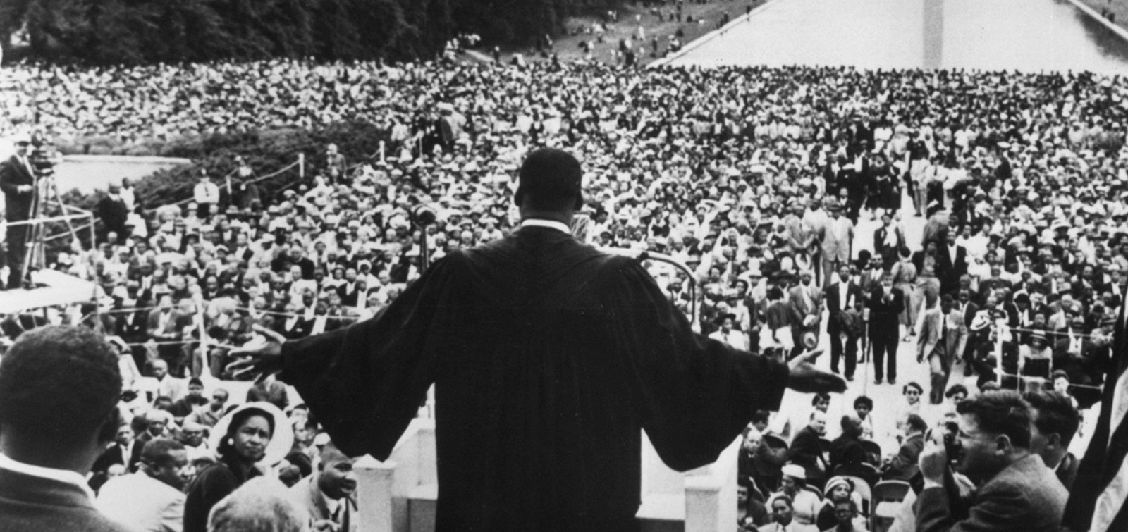 MLK JR giving a speech in Washington DC